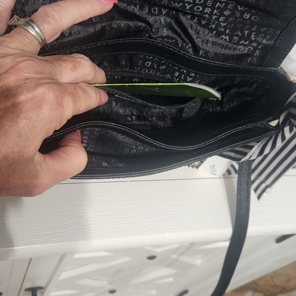 Kate spade crossbody w/wallet NWOT - Picture 8 of 8